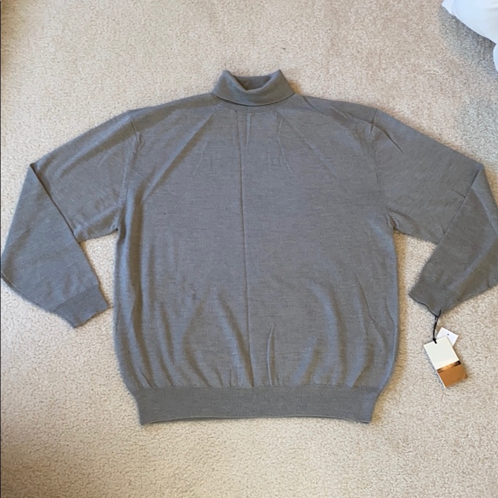 NWT metropolitan view merino wool turtleneck